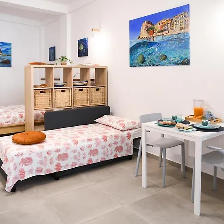 Granello Di Sabbia Scilla